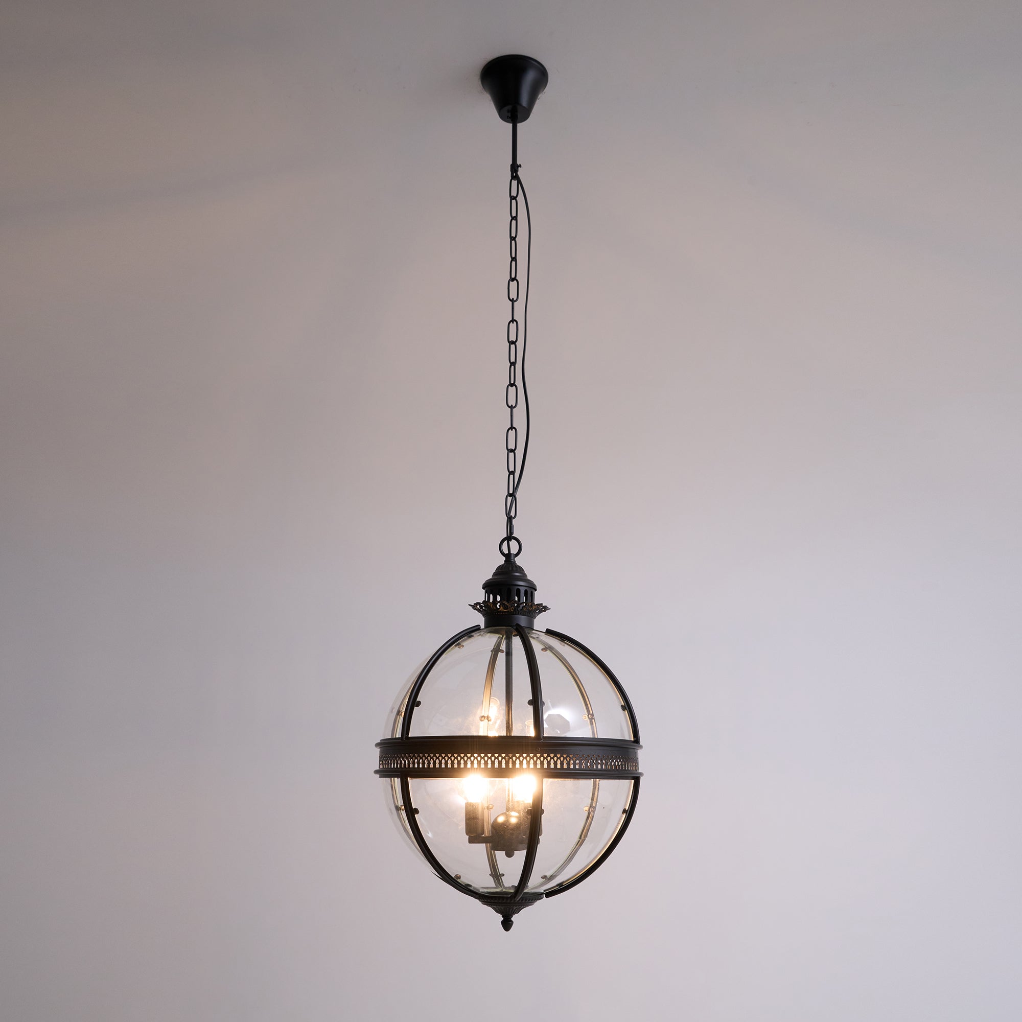 Antique Rust Frame Glass Globe Pendant Light With Clear Globe For Interior Decoration